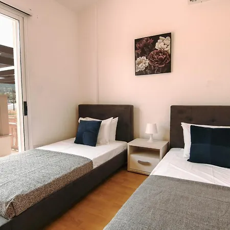 Phaedrus Living Beachfront Morze *